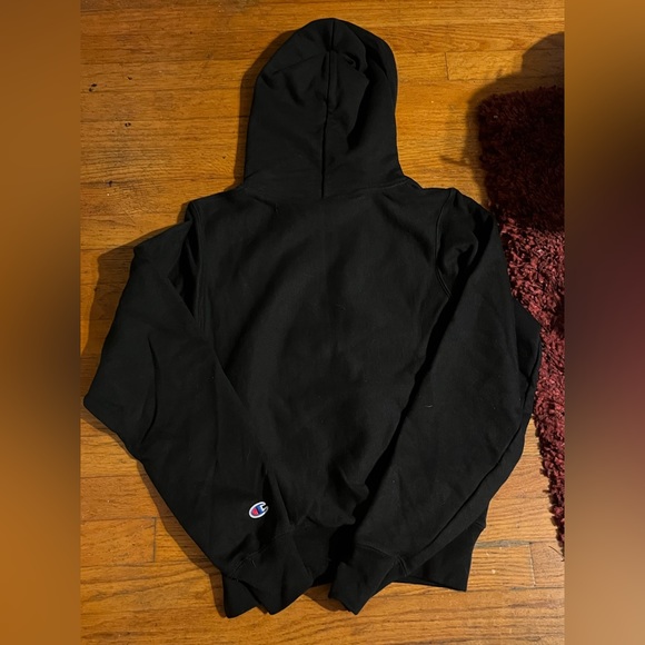 Black sweatshirt - Picture 3 of 3